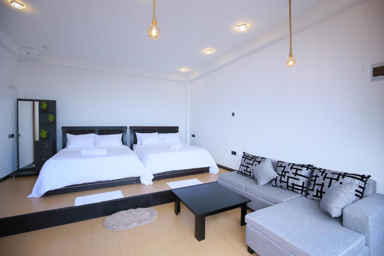 Ro Yo Rock Ella Villa ภายนอก รูปภาพ